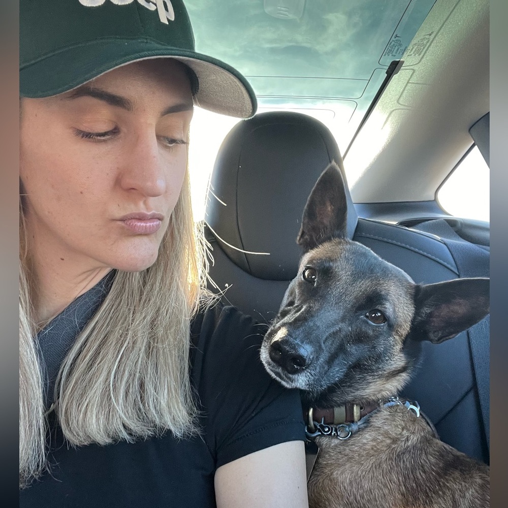 Meet your Posher, Halley